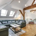 Benedikt Апартаменты *