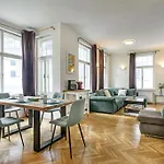 Benedikt Апартаменты